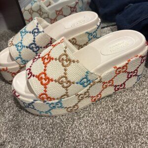 Gucci Women's Cream Multicolor Patterned Mules